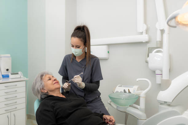 Best Emergency Dental Extractions in Wellston, MO